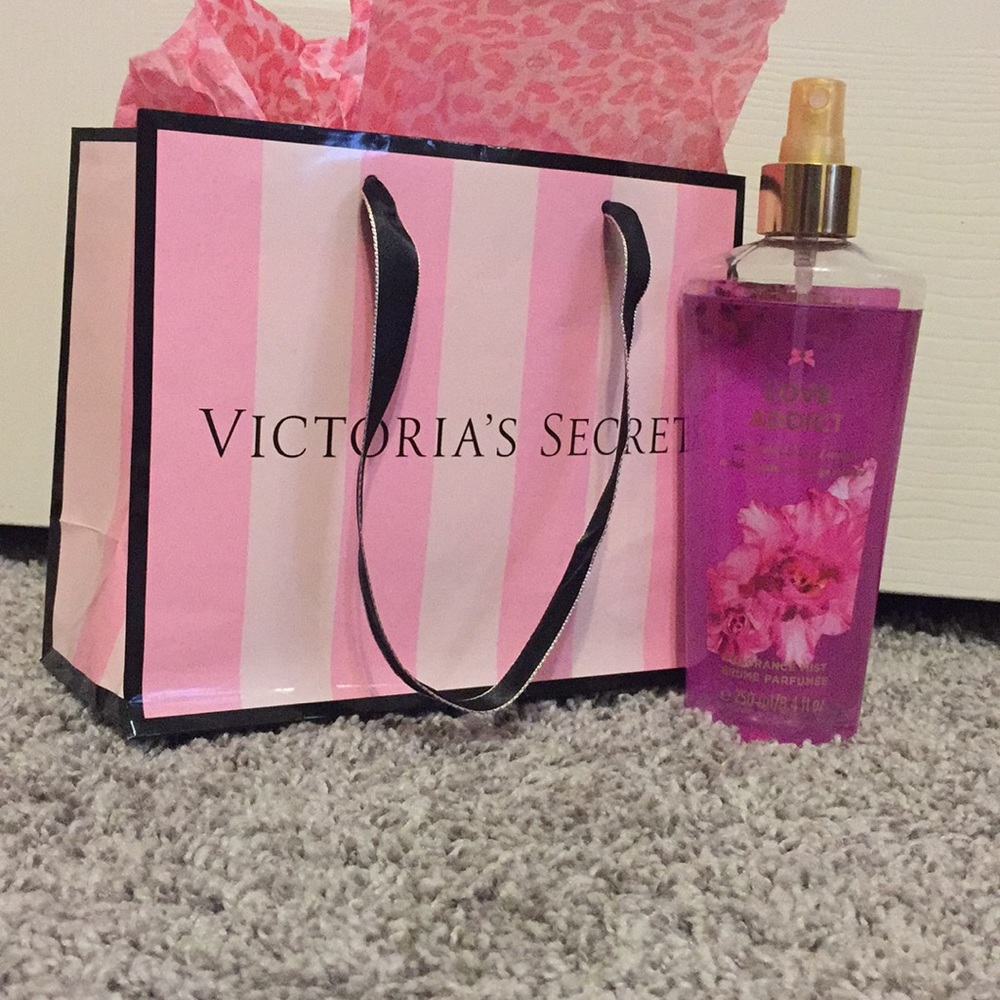 Victoria's Secret purfume ( love addict)